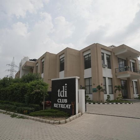 Tdi Club Retreat Sector-110 Hotel Mohali Екстериор снимка
