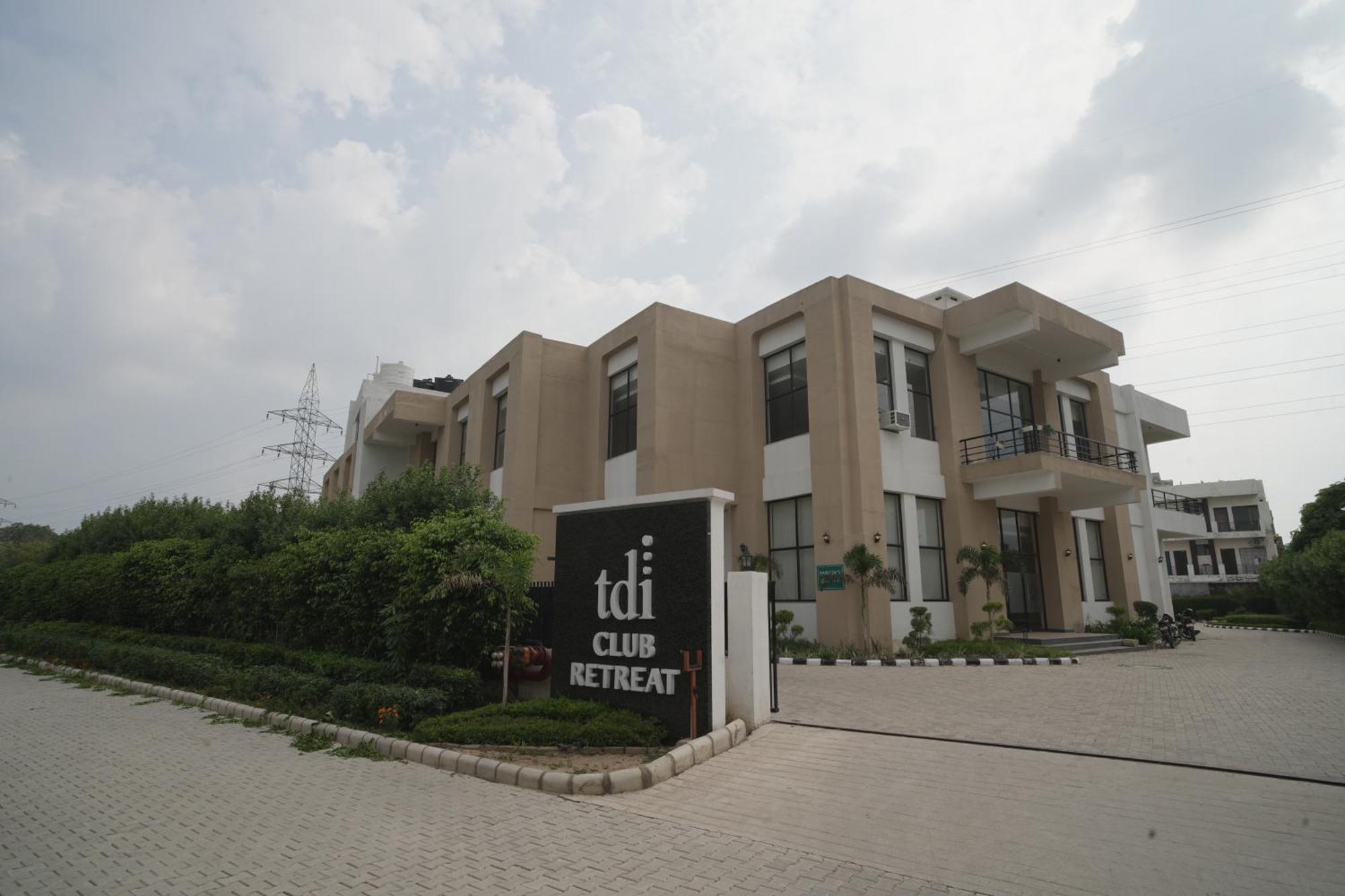 Tdi Club Retreat Sector-110 Hotel Mohali Екстериор снимка