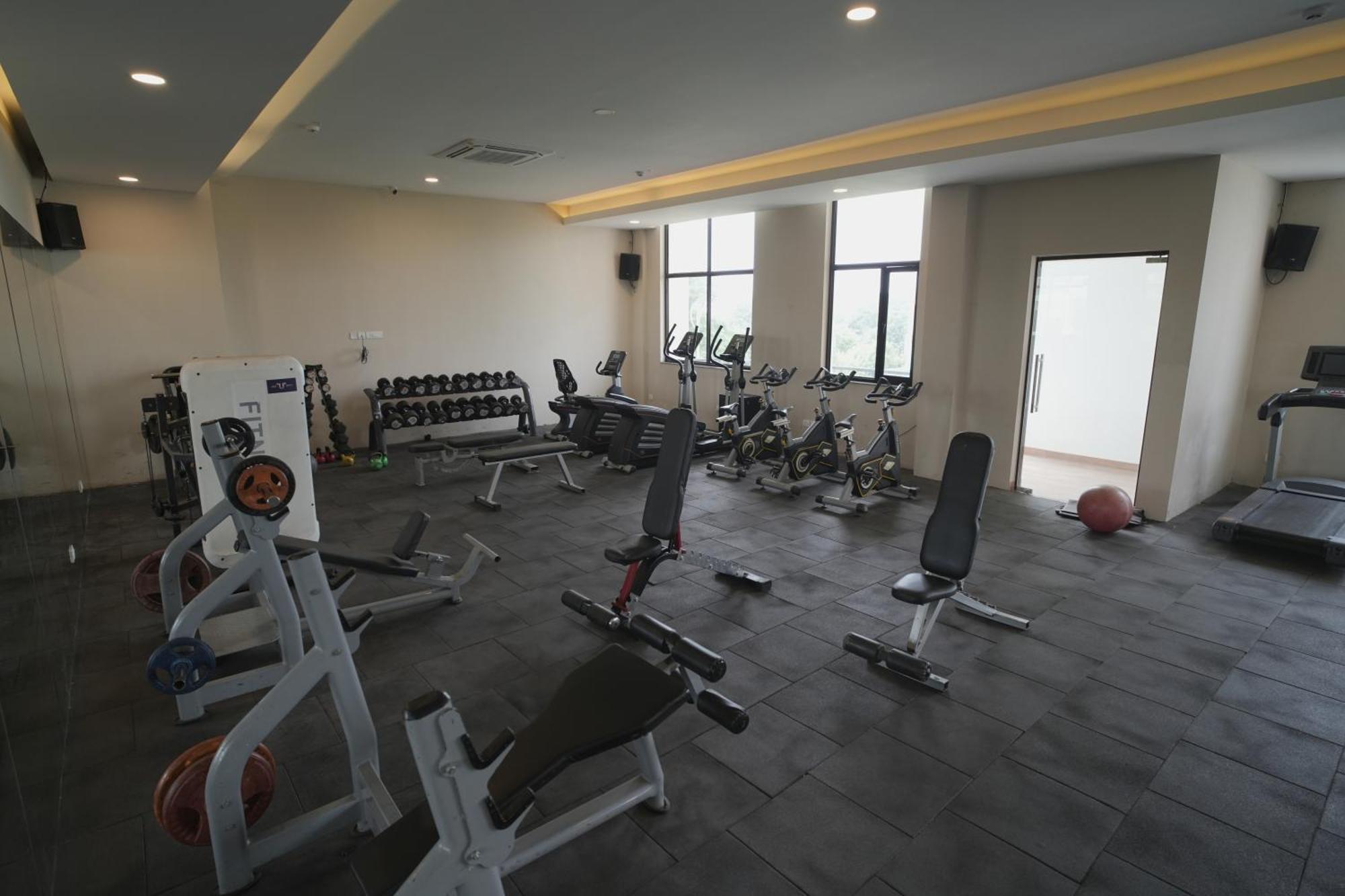 Tdi Club Retreat Sector-110 Hotel Mohali Екстериор снимка